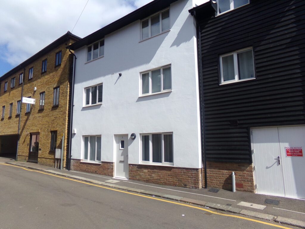 Tissimans Court, Basbow Lane - Bishops Stortford - Herts - CM23